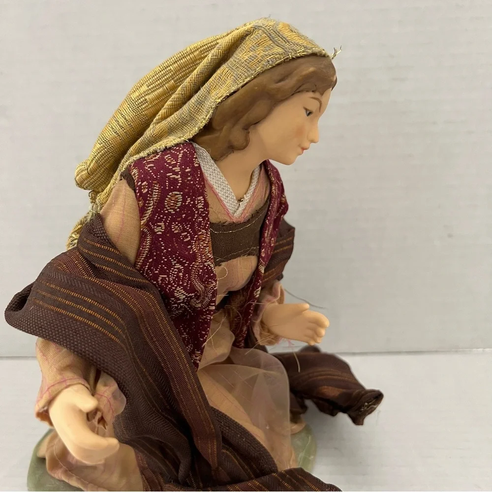 Members Mark Nativity Replacement Mary - Picture 13 of 15